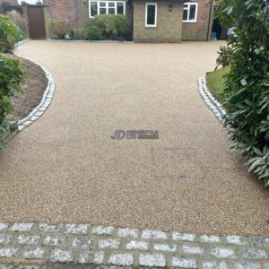 Resin Bound Driveway with Cobble Setts Edging in Tunbridge Wells
